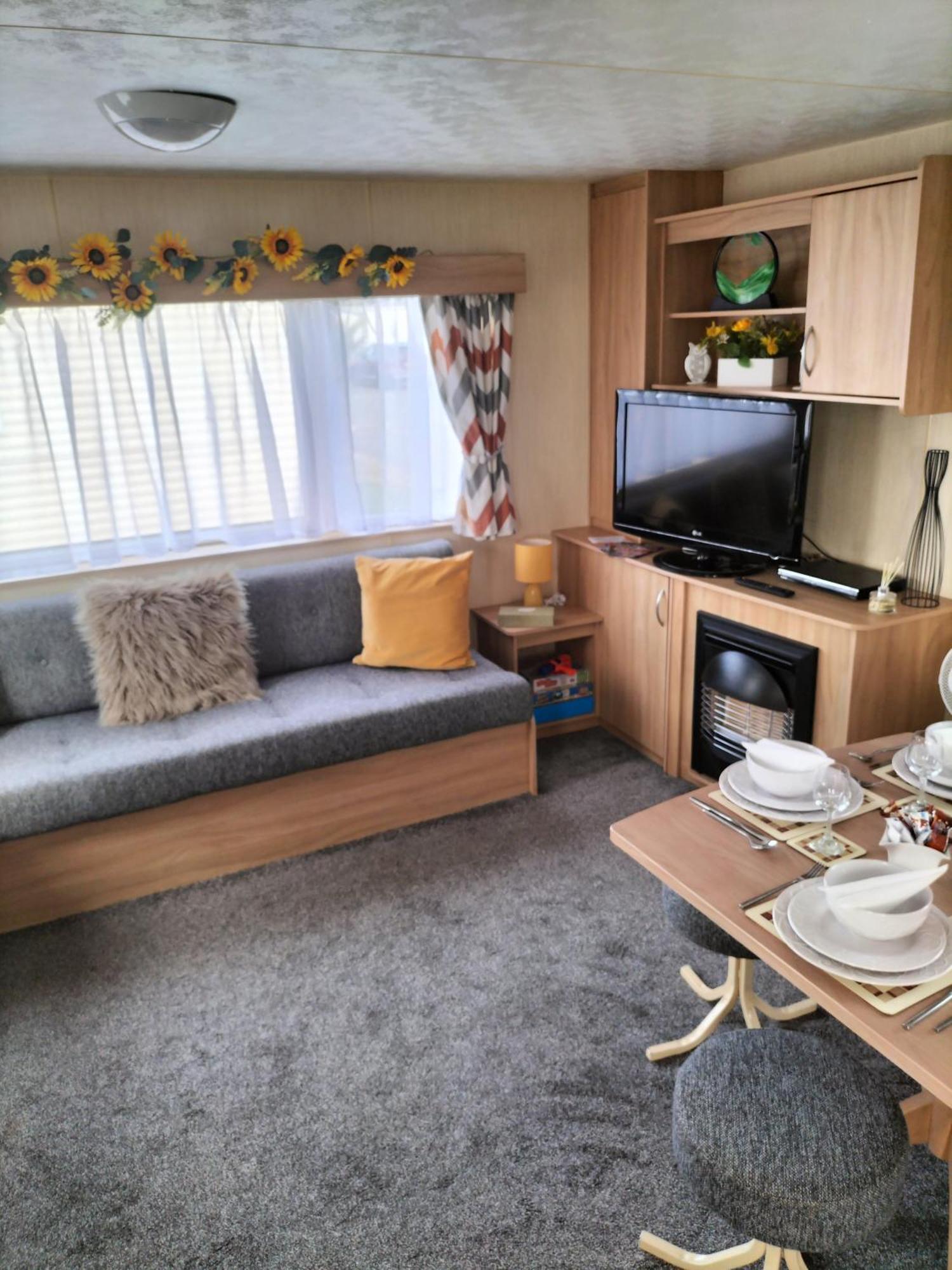 3 Bedroom Caravan, Edi Rita, Robin Hood, Pet Friendly Meliden Bagian luar foto